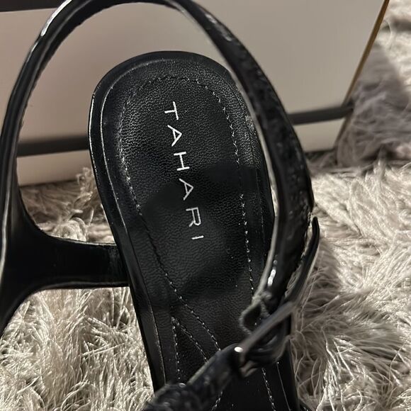 Womens Tahari Black Strappy Sequined Heels size 7‎ - Picture 5 of 5